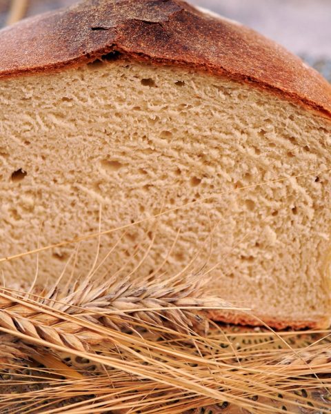 Volkoren brood en groenten als bronnen van vitamine B1